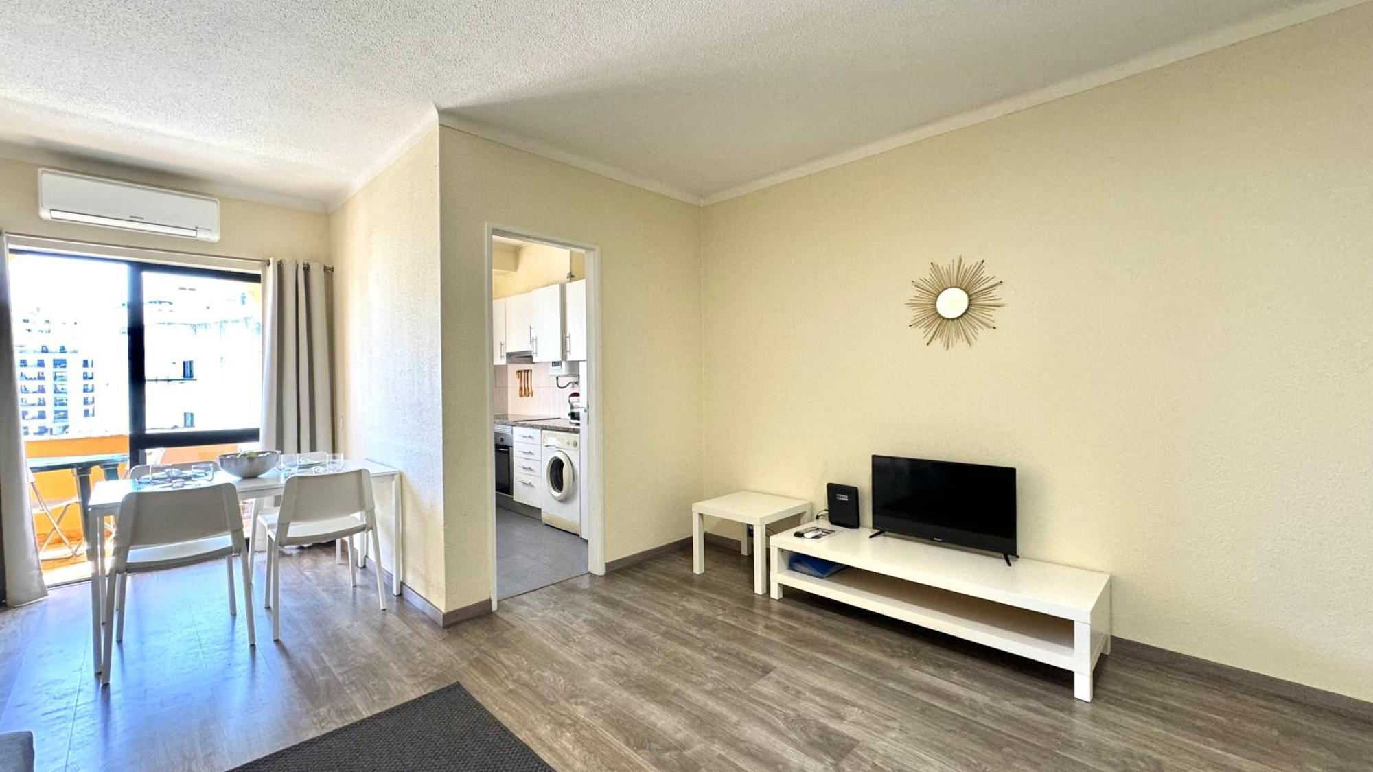 Praia da Rocha, Charming Apartment with Air Conditioning - Pátio da Rocha By IG Portimão Exterior foto